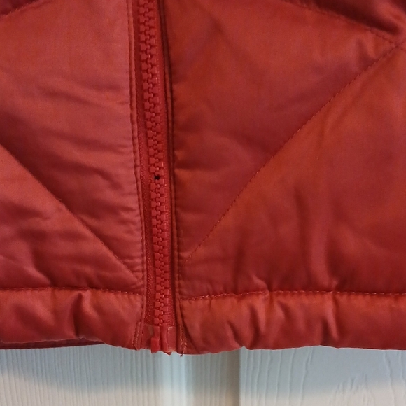 The North Face Red Puffer Jacket - Picture 7 of 11